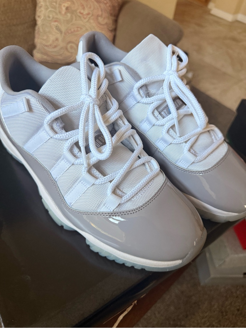 Jordan 11 low - Picture 2 of 5